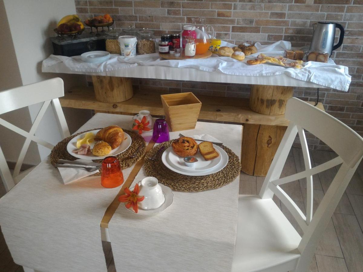 Bed and Breakfast Domus Florio - Humanitas Rozzano à Pieve Emanuele Extérieur photo