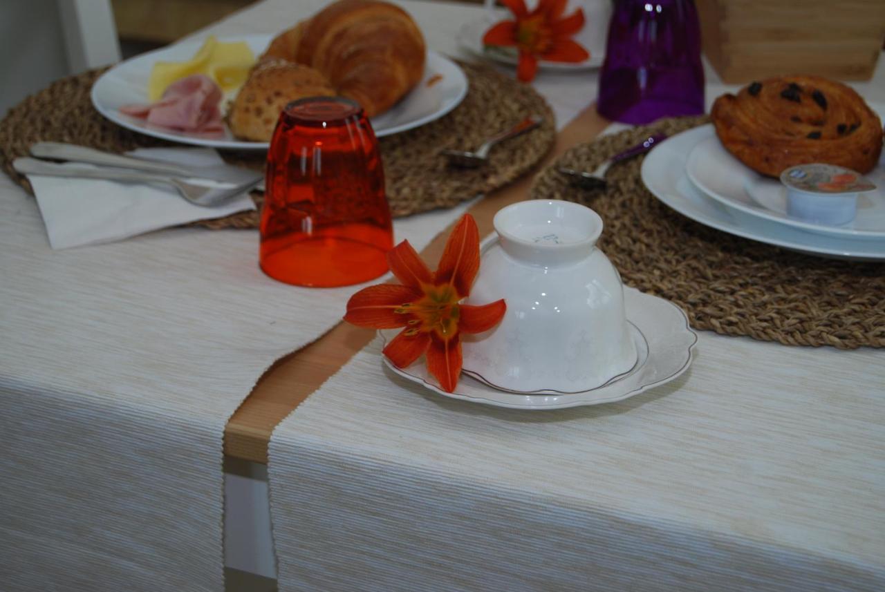 Bed and Breakfast Domus Florio - Humanitas Rozzano à Pieve Emanuele Extérieur photo